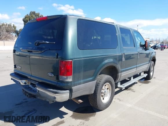 ✅ 2005 Ford Excursion Special Serv • VIN: 1FMNU41S05EA92170 • Лот: 41701961. Опубликован ранее на IAAI с пробегом 221 288 миль. Бесплатный доступ к архиву аукционных продаж из США и подробный отчёт об истории автомобиля на DreamBid. Изображение 4.
