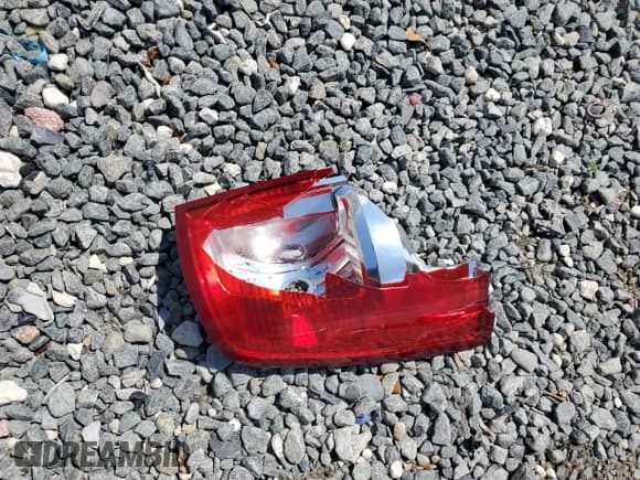 ✅ 2009 Dodge 1500 Laramie • VIN: 1D3HB13T49J521861 • Lot: 50819025. Wystawiony na Copart z przebiegiem 201 358 mil. Bezpłatny archiwum sprzedaży aukcyjnych z USA i szczegółowy raport historii pojazdu na DreamBid. Zdjęcie 12.