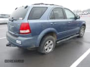 ✅ 2005 Kia Sorento LX • VIN: KNDJD733255347623 • Lot: 43808470. Wystawiony na IAAI z przebiegiem 159 583 mil. Bezpłatny archiwum sprzedaży aukcyjnych z USA i szczegółowy raport historii pojazdu na DreamBid. Zdjęcie 4.