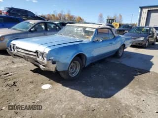 ✅ 1966 Oldsmobile Cutlass • VIN: 338676M337914 • Lot: 77462934. Wystawiony na Copart z przebiegiem 66 826 mil. Bezpłatny archiwum sprzedaży aukcyjnych z USA i szczegółowy raport historii pojazdu na DreamBid. Zdjęcie 1.