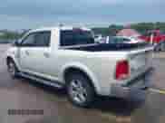 2017 Ram 1500 Laramie z VIN 1C6RR6NG9HS762336, wystawiony jako IAAI lot #42284369 z przebiegiem 213 735 mil mil oraz . Historia ofert i sprzedaży dostępna na DreamBid. Obrazek 3.