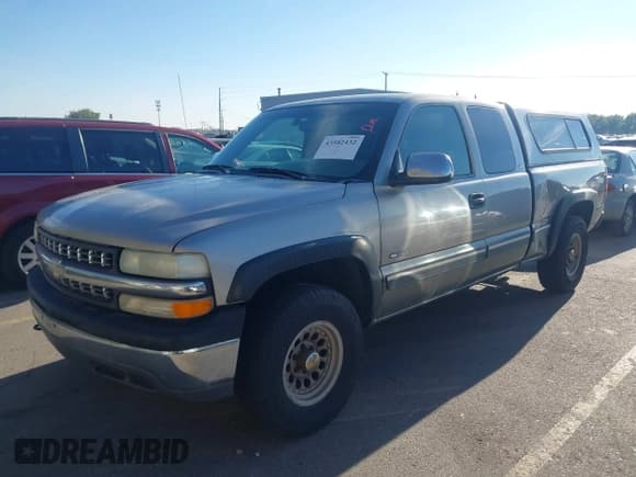 ✅ 2000 Chevrolet Silverado 1500 LS • VIN: 2GCEK19T9Y1166410 • Лот: 43582432. Опубликован ранее на IAAI с пробегом Не указан. Бесплатный доступ к архиву аукционных продаж из США и подробный отчёт об истории автомобиля на DreamBid. Изображение 2.