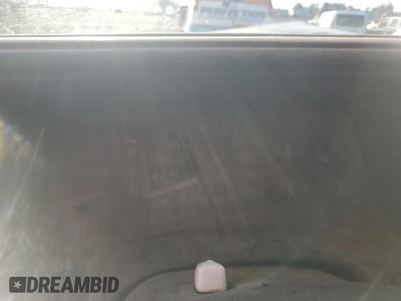 ✅ 1996 GMC Sierra 1500 • VIN: 1GTEC14W3TZ525751 • Лот: 85170165. Опубликован ранее на Copart с пробегом Не указан. Бесплатный доступ к архиву аукционных продаж из США и подробный отчёт об истории автомобиля на DreamBid. Изображение 9.