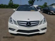 ✅ 2012 Mercedes-Benz E 550 • VIN: WDDKK7DF1CF151401 • Лот: 65022465. Опубликован ранее на Copart с пробегом 67 508 миль. Бесплатный доступ к архиву аукционных продаж из США и подробный отчёт об истории автомобиля на DreamBid. Изображение 5.