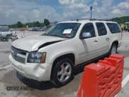 ✅ 2009 Chevrolet Suburban LTZ • VIN: 1GNFC36J79R292877 • Лот: 42577573. Опубликован ранее на IAAI с пробегом 209 101 миль. Бесплатный доступ к архиву аукционных продаж из США и подробный отчёт об истории автомобиля на DreamBid. Изображение 2.