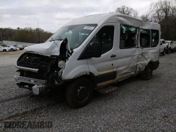 ✅ 2016 Ford Transit • VIN: 1FDZX2CG3GKB41341 • Lot: 50385075. Wystawiony na Copart z przebiegiem 252 009 mil. Bezpłatny archiwum sprzedaży aukcyjnych z USA i szczegółowy raport historii pojazdu na DreamBid. Zdjęcie 1.