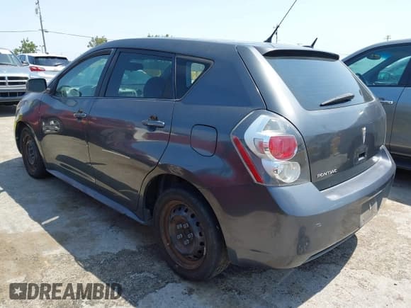 ✅ 2010 Pontiac Vibe 1SB • VIN: 5Y2SP6E07AZ414499 • Lot: 42458226. Listed on IAAI with 273,413 mi. Free auction sales archive from the USA and detailed vehicle history report at DreamBid. Image 3.