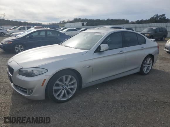 ✅ 2011 BMW 5 Series 535i • VIN: WBAFR7C51BC804970 • Lot: 92238025. Wystawiony na Copart z przebiegiem 131 344 mil. Bezpłatny archiwum sprzedaży aukcyjnych z USA i szczegółowy raport historii pojazdu na DreamBid. Zdjęcie 1.