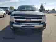 2010 Chevrolet Silverado 1500 LT z VIN 3GCRKSE38AG188490, wystawiony jako Copart lot #81425135 z przebiegiem 241 347 mil mil oraz Szkoda całkowita • Salvage title. Historia ofert i sprzedaży dostępna na DreamBid. Obrazek 5.