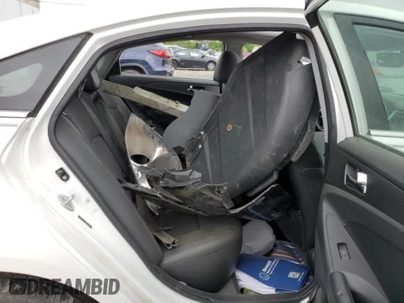 ✅ 2011 Hyundai Sonata SE • VIN: 5NPEC4AC1BH304778 • Lot: 52508974. Listed on Copart with Not provided. Free auction sales archive from the USA and detailed vehicle history report at DreamBid. Image 10.