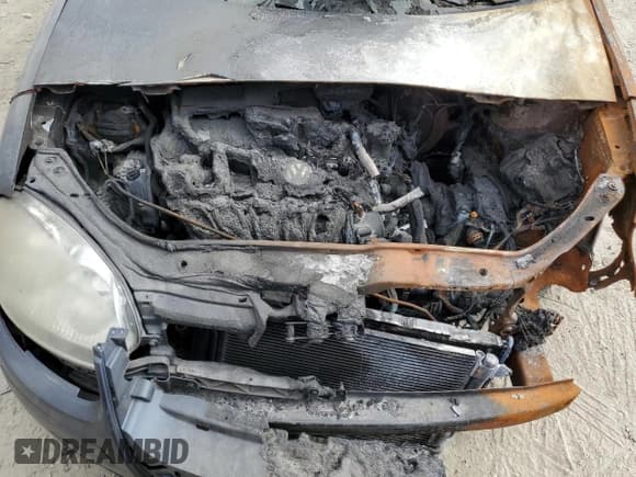 ✅ 2010 Volkswagen Jetta S • VIN: 3VWJZ7AJ6AM074349 • Лот: 51166535. Опубликован ранее на Copart с пробегом Не указан. Бесплатный доступ к архиву аукционных продаж из США и подробный отчёт об истории автомобиля на DreamBid. Изображение 11.