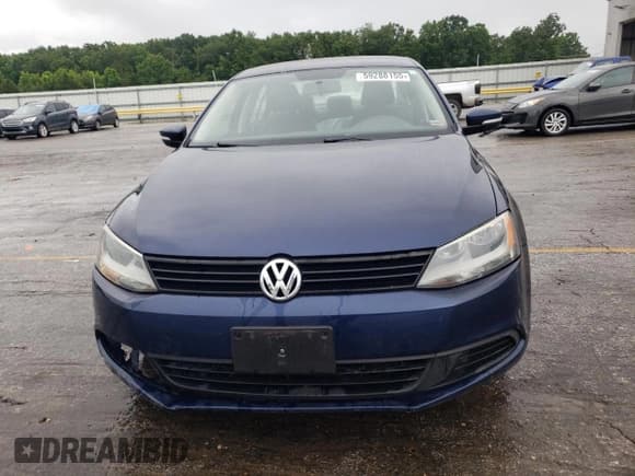 ✅ 2011 Volkswagen Jetta SE • VIN: 3VWDX7AJXBM330237 • Lot: 59288155. Listed on Copart with 145,833 mi. Free auction sales archive from the USA and detailed vehicle history report at DreamBid. Image 5.