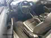 2014 Hyundai Veloster Turbo z VIN KMHTC6AE2EU208474, wystawiony jako Copart lot #65442584 z przebiegiem 57 596 mil mil oraz Szkoda całkowita • Salvage title. Historia ofert i sprzedaży dostępna na DreamBid. Obrazek 8.