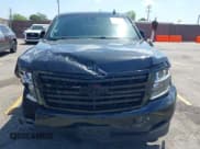 ✅ 2020 Chevrolet Suburban LT • VIN: 1GNSCHKC9LR128203 • Lot: 42275786. Wystawiony na IAAI z przebiegiem 86 217 mil. Bezpłatny archiwum sprzedaży aukcyjnych z USA i szczegółowy raport historii pojazdu na DreamBid. Zdjęcie 12.