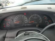 ✅ 2000 Ford F-150 XL • VIN: 1FTRX17W5YKA51593 • Lot: 66225685. Wystawiony na Copart z przebiegiem Nie podano. Bezpłatny archiwum sprzedaży aukcyjnych z USA i szczegółowy raport historii pojazdu na DreamBid. Zdjęcie 9.