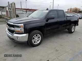 ✅ 2019 Chevrolet Silverado 1500 LT • VIN: 2GCVKPEC0K1120173 • Lot: 72637704. Wystawiony na Copart z przebiegiem 92 227 mil. Bezpłatny archiwum sprzedaży aukcyjnych z USA i szczegółowy raport historii pojazdu na DreamBid. Zdjęcie 1.