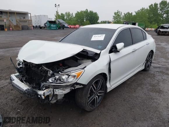 ✅ 2017 Honda Accord Sport SE • VIN: 1HGCR2F1XHA286879 • Lot: 42271477. Wystawiony na IAAI z przebiegiem 57 102 mil. Bezpłatny archiwum sprzedaży aukcyjnych z USA i szczegółowy raport historii pojazdu na DreamBid. Zdjęcie 22.