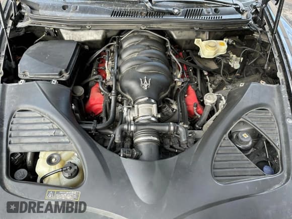 ✅ 2005 Maserati Quattroporte • VIN: ZAMCE39A450018466 • Lot: 90034455. Wystawiony na Copart z przebiegiem 97 331 mil. Bezpłatny archiwum sprzedaży aukcyjnych z USA i szczegółowy raport historii pojazdu na DreamBid. Zdjęcie 7.