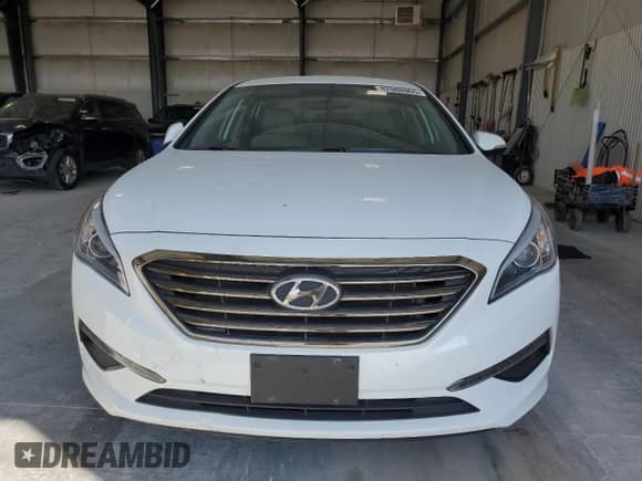 2015 Hyundai Sonata Sport z VIN 5NPE34AF5FH124560, wystawiony jako Copart lot #82008965 z przebiegiem 28 811 mil mil oraz Szkoda całkowita • Salvage title. Historia ofert i sprzedaży dostępna na DreamBid. Obrazek 5.