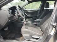 ✅ 2023 Volkswagen Jetta Sport • VIN: 3VWBM7BU3PM040115 • Lot: 68155065. Wystawiony na Copart z przebiegiem 51 740 mil. Bezpłatny archiwum sprzedaży aukcyjnych z USA i szczegółowy raport historii pojazdu na DreamBid. Zdjęcie 7.