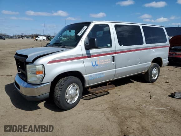 ✅ 2010 Ford Econoline Passenger XL • VIN: 1FBNE3BL9ADA86083 • Lot: 52275585. Listed on Copart with 253,135 mi. Free auction sales archive from the USA and detailed vehicle history report at DreamBid. Image 1.