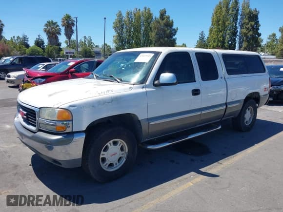 ✅ 1999 GMC Sierra 1500 SLE • VIN: 2GTEK19T2X1568039 • Лот: 43015939. Опубликован ранее на IAAI с пробегом 149 960 миль. Бесплатный доступ к архиву аукционных продаж из США и подробный отчёт об истории автомобиля на DreamBid. Изображение 2.
