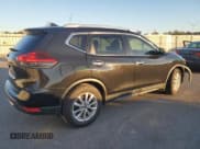✅ 2018 Nissan Rogue S • VIN: KNMAT2MT9JP599713 • Lot: 91390735. Wystawiony na Copart z przebiegiem 99 719 mil. Bezpłatny archiwum sprzedaży aukcyjnych z USA i szczegółowy raport historii pojazdu na DreamBid. Zdjęcie 3.