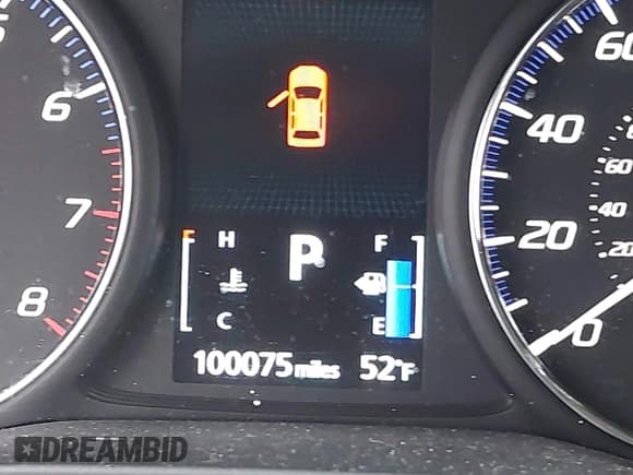 ✅ 2016 Mitsubishi Outlander SE • VIN: JA4AZ3A33GZ017928 • Lot: 43749994. Wystawiony na IAAI z przebiegiem 100 075 mil. Bezpłatny archiwum sprzedaży aukcyjnych z USA i szczegółowy raport historii pojazdu na DreamBid. Zdjęcie 15.