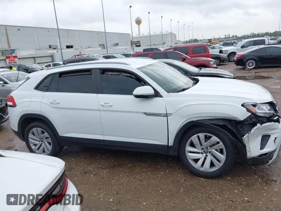 ✅ 2020 Volkswagen Atlas SE • VIN: 1V2YE2CA5LC228064 • Лот: 41565385. Опубликован ранее на IAAI с пробегом 73 379 миль. Бесплатный доступ к архиву аукционных продаж из США и подробный отчёт об истории автомобиля на DreamBid. Изображение 14.