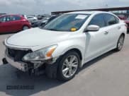 ✅ 2013 Nissan Altima SL • VIN: 1N4AL3AP0DN491399 • Лот: 42399913. Опубликован ранее на IAAI с пробегом 196 010 миль. Бесплатный доступ к архиву аукционных продаж из США и подробный отчёт об истории автомобиля на DreamBid. Изображение 2.