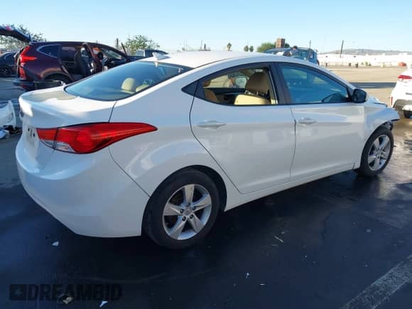 2013 Hyundai Elantra GLS с VIN 5NPDH4AE5DH411298, выставлен на аукционе IAAI как лот 43566602 с пробегом 102 033 миль миль и . История ставок и продаж доступна на DreamBid. Изображение 4.