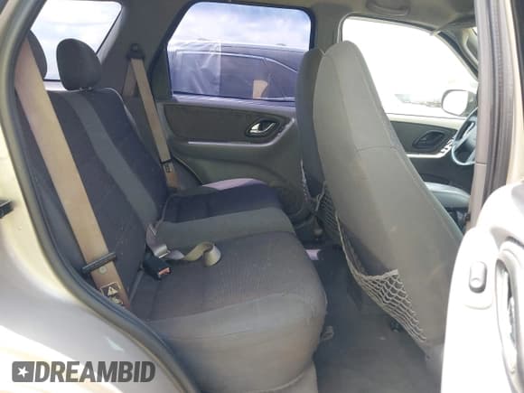 ✅ 2001 Ford Escape XLT • VIN: 1FMYU04121KF32247 • Lot: 42493851. Listed on IAAI with 245,756 mi. Free auction sales archive from the USA and detailed vehicle history report at DreamBid. Image 8.