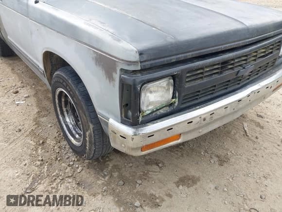 ✅ 1993 Chevrolet S-10 LS • VIN: 1GCCS19Z1P0180985 • Лот: 41973859. Опубликован ранее на IAAI с пробегом 169 909 миль. Бесплатный доступ к архиву аукционных продаж из США и подробный отчёт об истории автомобиля на DreamBid. Изображение 13.