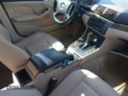 ✅ 2003 BMW 3 Series 325i • VIN: WBAET37423NJ23603 • Lot: 43686324. Listed on IAAI with 177,664 mi. Free auction sales archive from the USA and detailed vehicle history report at DreamBid. Image 5.