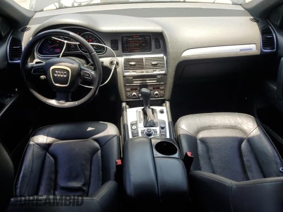 ✅ 2011 Audi Q7 S line • VIN: WA1DGAFE2BD008497 • Lot: 61000995. Listed on Copart with 130,238 mi. Free auction sales archive from the USA and detailed vehicle history report at DreamBid. Image 8.