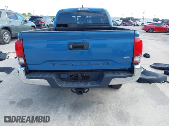 ✅ 2019 Toyota Tacoma SR5 • VIN: 3TMBZ5DN1KM018282 • Lot: 41990216. Listed on IAAI with 88,764 mi. Free auction sales archive from the USA and detailed vehicle history report at DreamBid. Image 16.