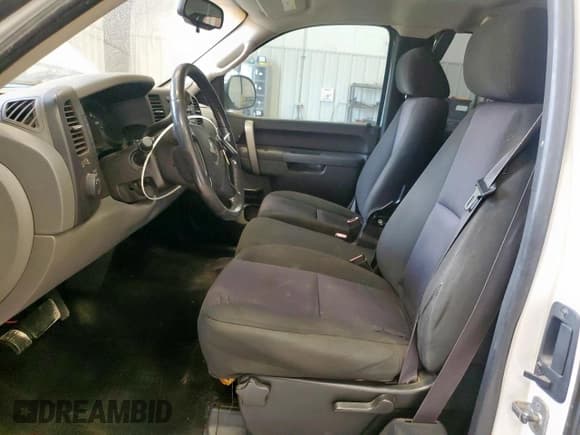 ✅ 2011 GMC Sierra 1500 SL • VIN: 1GTR1UEA6BZ192407 • Lot: 68699805. Wystawiony na Copart z przebiegiem 228 562 mil. Bezpłatny archiwum sprzedaży aukcyjnych z USA i szczegółowy raport historii pojazdu na DreamBid. Zdjęcie 7.