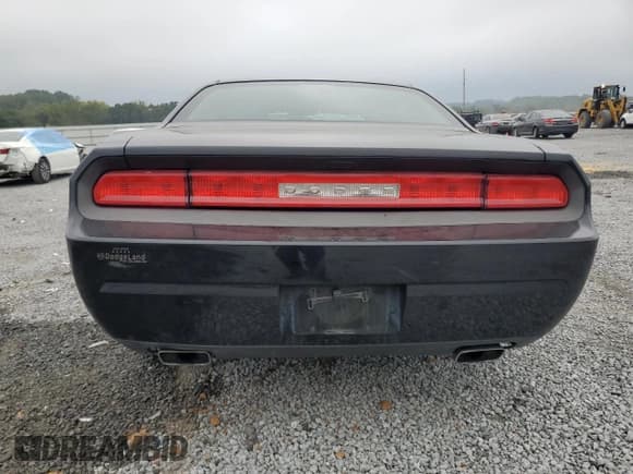 ✅ 2013 Dodge Challenger SXT • VIN: 2C3CDYAG4DH674489 • Lot: 72919934. Wystawiony na Copart z przebiegiem 87 245 mil. Bezpłatny archiwum sprzedaży aukcyjnych z USA i szczegółowy raport historii pojazdu na DreamBid. Zdjęcie 6.
