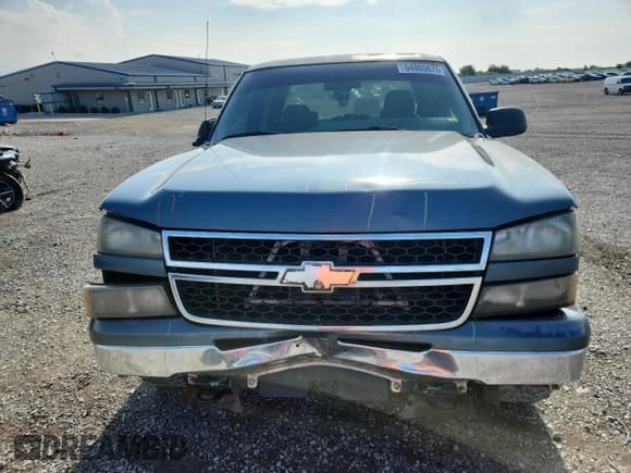 ✅ 2006 Chevrolet Silverado 1500 LT2 • VIN: 2GCEK13T861216042 • Лот: 64905675. Опубликован ранее на Copart с пробегом 286 174 миль. Бесплатный доступ к архиву аукционных продаж из США и подробный отчёт об истории автомобиля на DreamBid. Изображение 11.