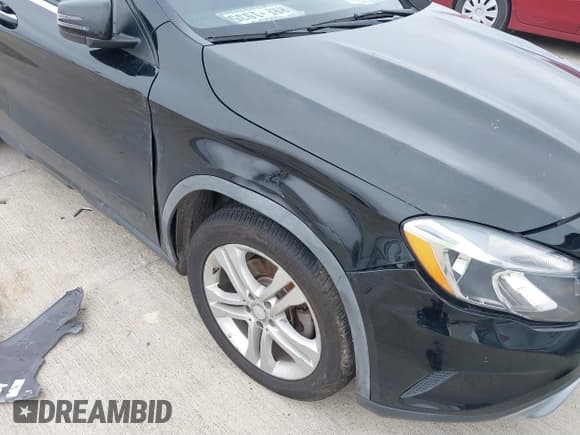 ✅ 2017 Mercedes-Benz GLA 250 • VIN: WDCTG4EB3HJ336350 • Lot: 41435827. Wystawiony na IAAI z przebiegiem 97 977 mil. Bezpłatny archiwum sprzedaży aukcyjnych z USA i szczegółowy raport historii pojazdu na DreamBid. Zdjęcie 17.