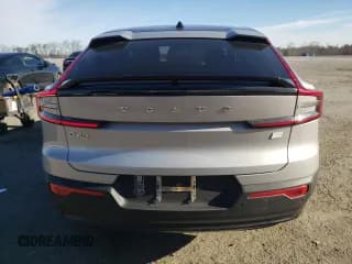 ✅ 2023 Volvo C40 Ultimate • VIN: YV4ED3GM3P2030853 • Lot: 45003643. Wystawiony na Copart z przebiegiem 1 306 mil. Bezpłatny archiwum sprzedaży aukcyjnych z USA i szczegółowy raport historii pojazdu na DreamBid. Zdjęcie 6.