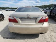 ✅ 2010 Lexus LS 460 • VIN: JTHCL5EF3A5005856 • Lot: 82350185. Wystawiony na Copart z przebiegiem 221 622 mil. Bezpłatny archiwum sprzedaży aukcyjnych z USA i szczegółowy raport historii pojazdu na DreamBid. Zdjęcie 6.