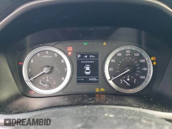 ✅ 2019 Hyundai Sonata SE • VIN: 5NPE24AF3KH781435 • Lot: 38910333. Listed on Copart with 36,525 mi. Free auction sales archive from the USA and detailed vehicle history report at DreamBid. Image 9.