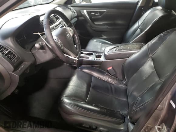 ✅ 2018 Nissan Altima SV • VIN: 1N4AL3AP0JC153122 • Lot: 90908815. Wystawiony na Copart z przebiegiem 160 664 mil. Bezpłatny archiwum sprzedaży aukcyjnych z USA i szczegółowy raport historii pojazdu na DreamBid. Zdjęcie 7.