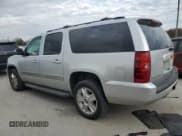 ✅ 2013 Chevrolet Suburban LT • VIN: 1GNSKJE72DR122642 • Lot: 83018794. Wystawiony na Copart z przebiegiem 217 066 mil. Bezpłatny archiwum sprzedaży aukcyjnych z USA i szczegółowy raport historii pojazdu na DreamBid. Zdjęcie 2.