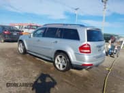 ✅ 2010 Mercedes-Benz GL 550 • VIN: 4JGBF8GE4AA573417 • Lot: 43727020. Wystawiony na IAAI z przebiegiem 184 232 mil. Bezpłatny archiwum sprzedaży aukcyjnych z USA i szczegółowy raport historii pojazdu na DreamBid. Zdjęcie 3.