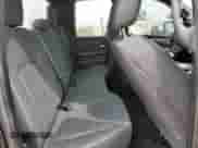 2021 Ram 1500 Warlock z VIN 1C6RR6GGXMS558927, wystawiony jako Copart lot #53314775 z przebiegiem 91 378 mil mil oraz Szkoda całkowita • Salvage title. Historia ofert i sprzedaży dostępna na DreamBid. Obrazek 10.