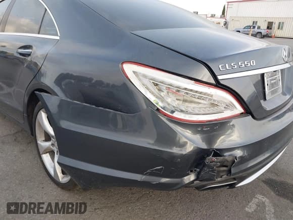 ✅ 2013 Mercedes-Benz CLS 550 • VIN: WDDLJ7DBXDA061229 • Lot: 41701414. Wystawiony na IAAI z przebiegiem 144 791 mil. Bezpłatny archiwum sprzedaży aukcyjnych z USA i szczegółowy raport historii pojazdu na DreamBid. Zdjęcie 6.