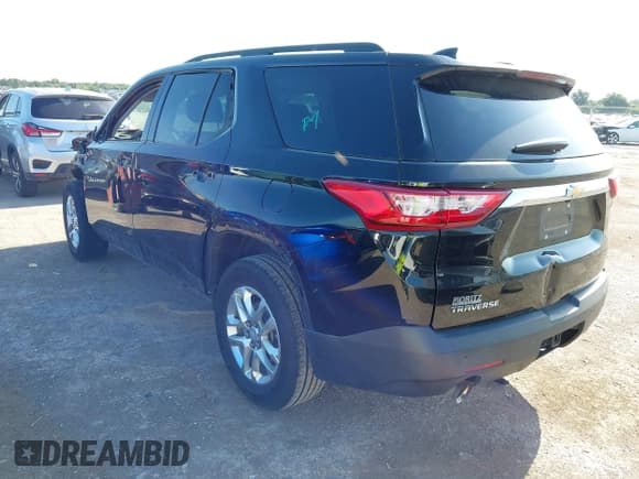 ✅ 2020 Chevrolet Traverse LT Cloth • VIN: 1GNERGKW1LJ317717 • Lot: 42681174. Listed on IAAI with 100,517 mi. Free auction sales archive from the USA and detailed vehicle history report at DreamBid. Image 3.