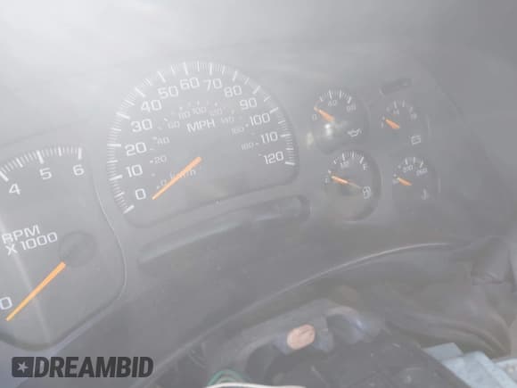 ✅ 2004 Chevrolet Silverado 2500HD LS • VIN: 1GCHC23U64F240015 • Лот: 41489933. Опубликован ранее на IAAI с пробегом 460 307 миль. Бесплатный доступ к архиву аукционных продаж из США и подробный отчёт об истории автомобиля на DreamBid. Изображение 15.